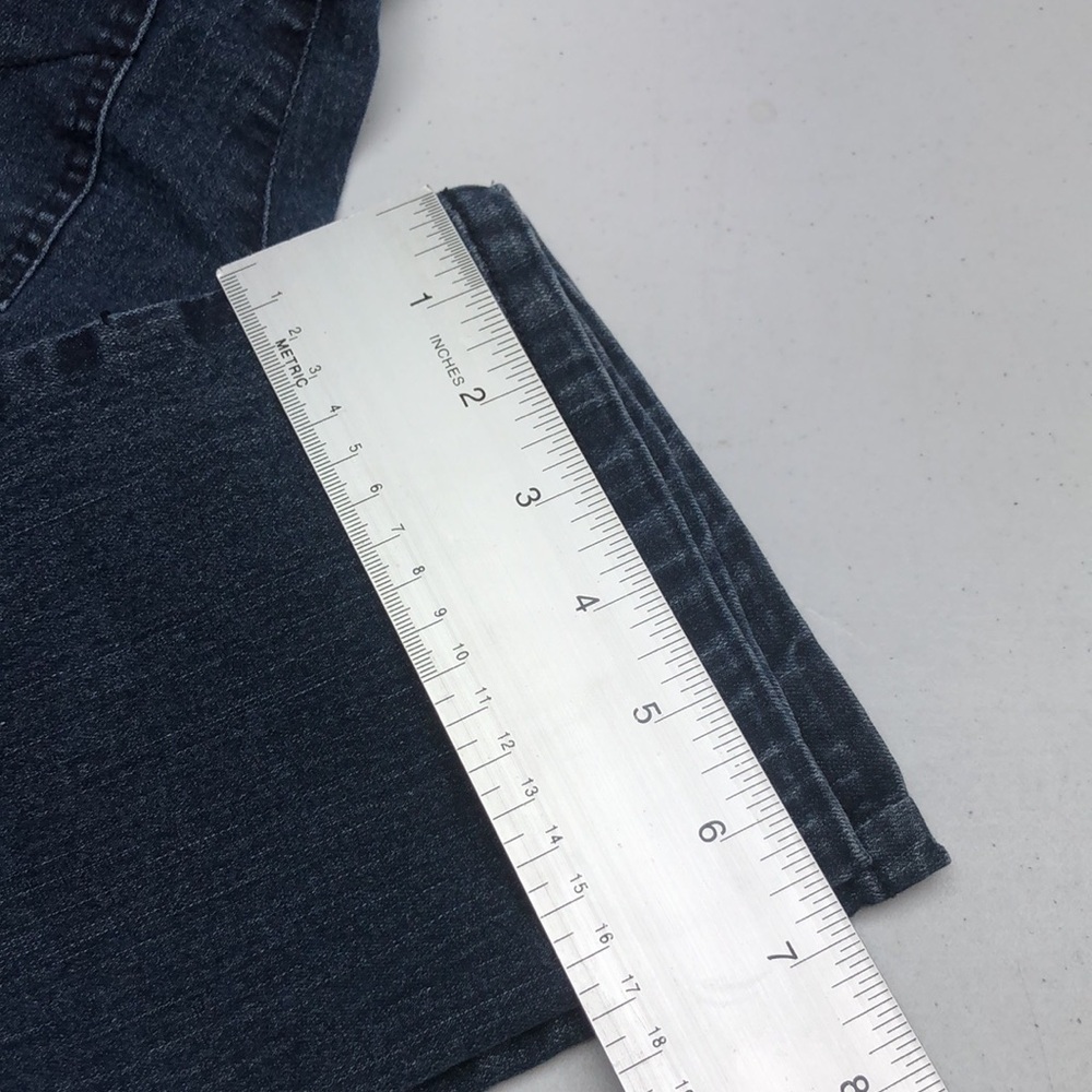 MATERNITY THYME LOW RISE DARKWASH CAPRIS ⭐ - Picture 12 of 14